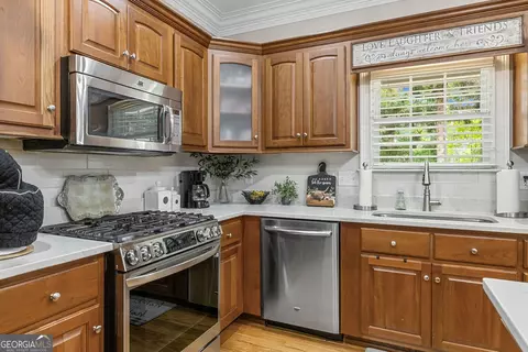 Kitchen - 5 Haley Dr SE, Rome, GA 30161 photo 2 of 5