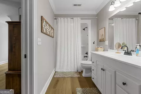 Bath - 5 Haley Dr SE, Rome, GA 30161 photo 5 of 8