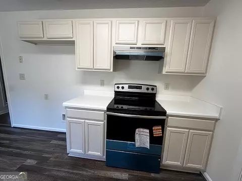 Kitchen - 106 Ridgefield Cir, Lagrange, GA 30241 photo 3 of 3