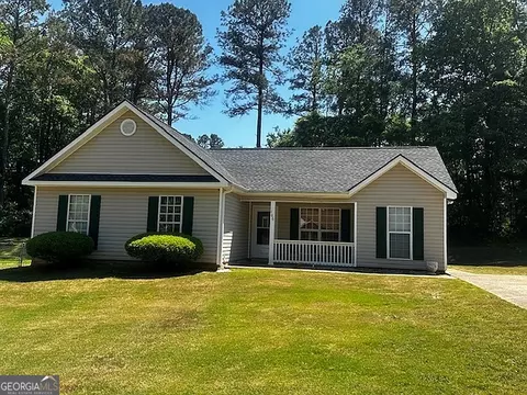106 Ridgefield Cir, Lagrange, GA 30241