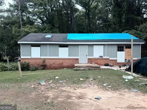 1582 Bridgeport Dr NW, Atlanta, GA 30318