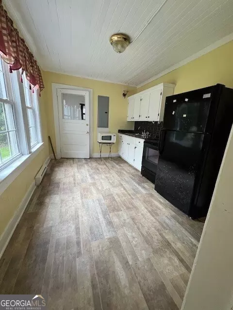 103 Grady St, Thomson, GA 30824 photo 4