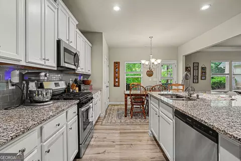 9103 Golfview Ln, Covington, GA 30014 photo 11