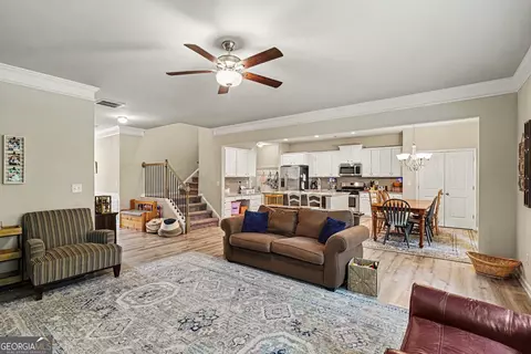 9103 Golfview Ln, Covington, GA 30014 photo 6