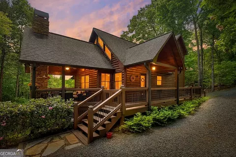 34 Dallas Ln, Blue Ridge, GA 30513
