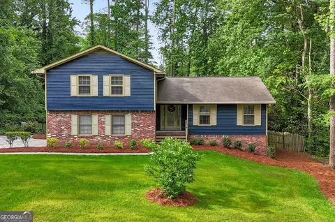 2711 Georgian Ct, Marietta, GA 30068