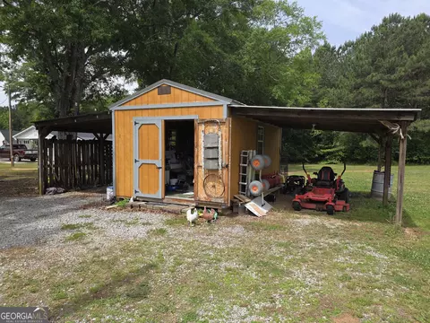 Exterior - 395 E Milner Rd, Zebulon, GA 30295 photo 18 of 30