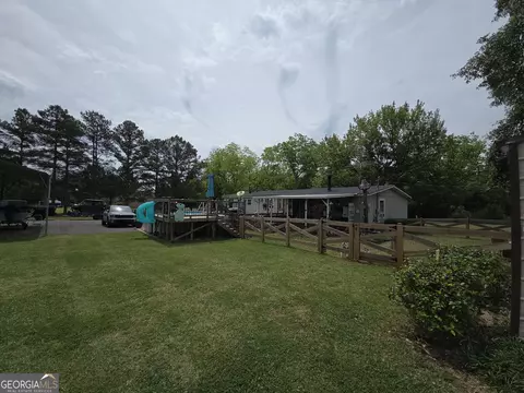 Exterior - 395 E Milner Rd, Zebulon, GA 30295 photo 21 of 30