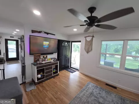 Entry Way - 395 E Milner Rd, Zebulon, GA 30295 photo 1 of 1