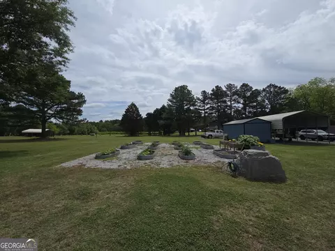 Exterior - 395 E Milner Rd, Zebulon, GA 30295 photo 16 of 30