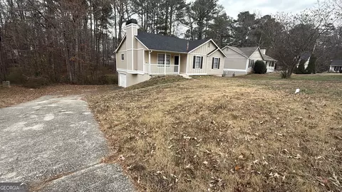6092 Leverett Dr, Lithonia, GA 30038