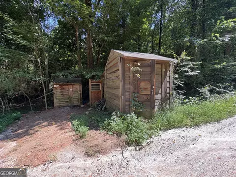 Exterior - 1018 Neal Rd, Commerce, GA 30530 photo 7 of 9