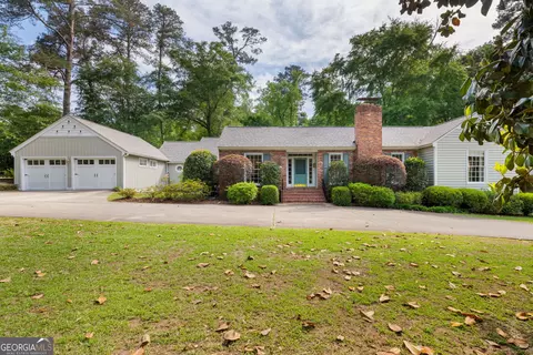 2520 Rockbridge Rd, Macon, GA 31204