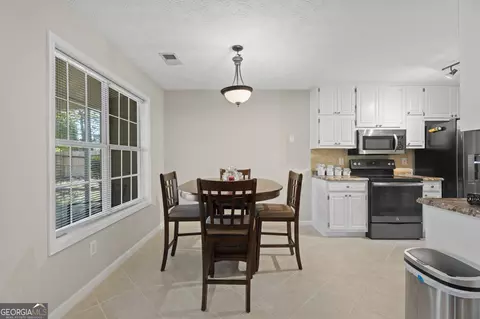 Dining - 1059 Arbor Way, Mcdonough, GA 30253 photo 2 of 4