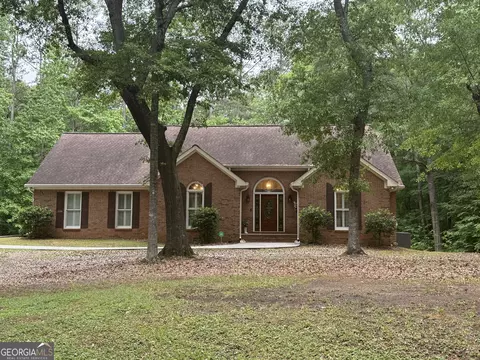 155 Thistle Ln, Fayetteville, GA 30215