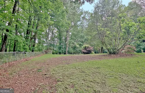 Exterior - 717 Tyrone Rd, Tyrone, GA 30290 photo 14 of 21