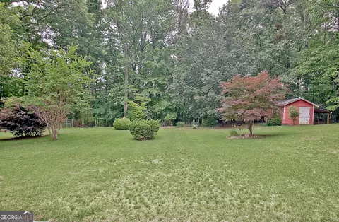 Exterior - 717 Tyrone Rd, Tyrone, GA 30290 photo 12 of 21