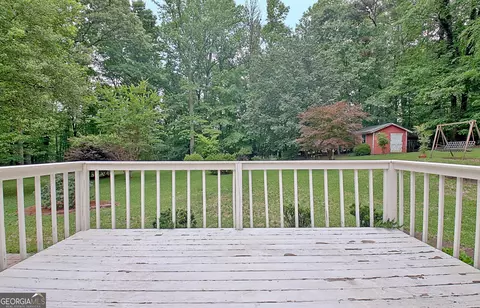 Exterior - 717 Tyrone Rd, Tyrone, GA 30290 photo 11 of 21