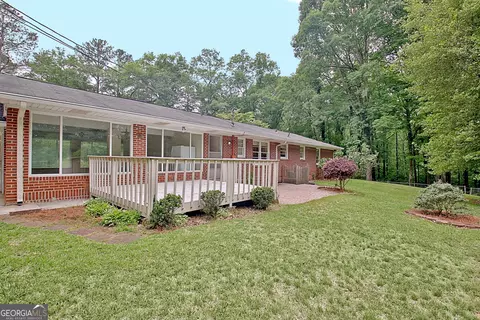 Exterior - 717 Tyrone Rd, Tyrone, GA 30290 photo 13 of 21