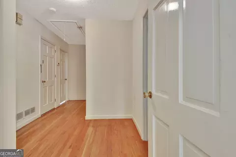 Entry Way - 717 Tyrone Rd, Tyrone, GA 30290 photo 8 of 8