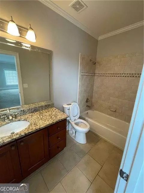 Bath - 8730 Sawgrass Way, Duluth, GA 30097 photo 3 of 5
