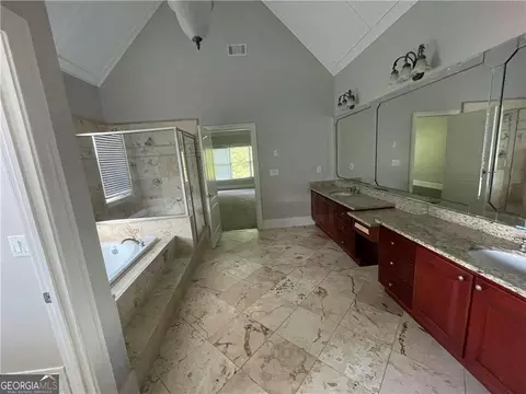 Bath - 8730 Sawgrass Way, Duluth, GA 30097 photo 4 of 5