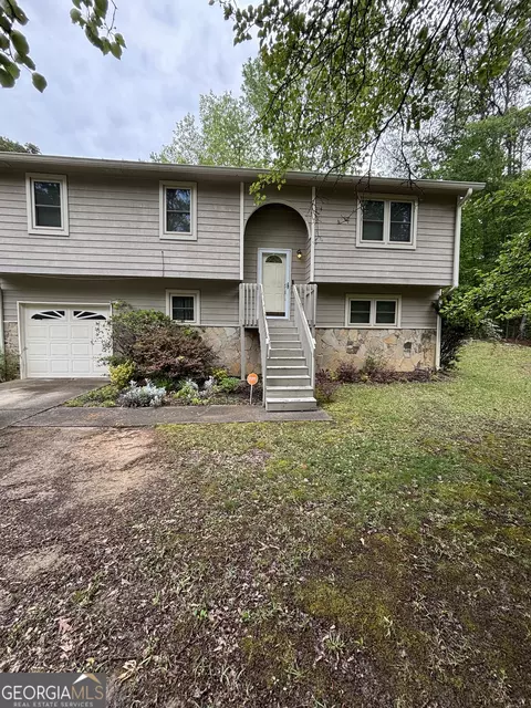 6770 Peppermill Ln, College Park, GA 30349