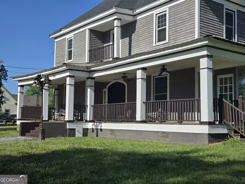246 Newnan St, Franklin, GA 30217
