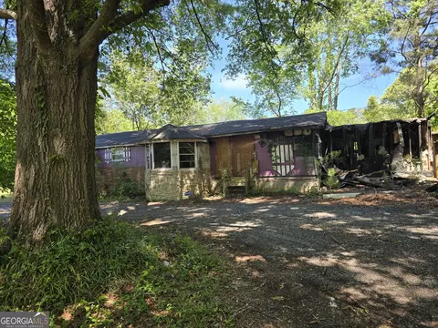 17 Sunset Cir, Fort Valley, GA 31030