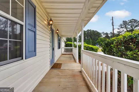 Exterior - 93 Eva Dr, Hampton, GA 30228 photo 3 of 6
