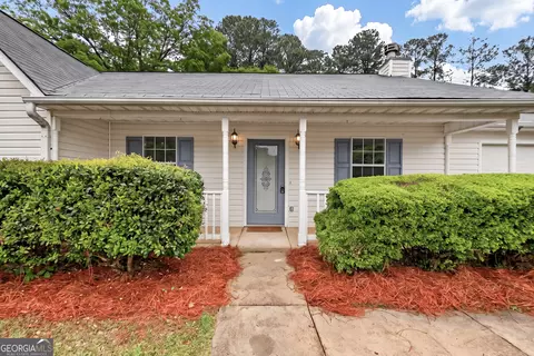 Exterior - 93 Eva Dr, Hampton, GA 30228 photo 2 of 6