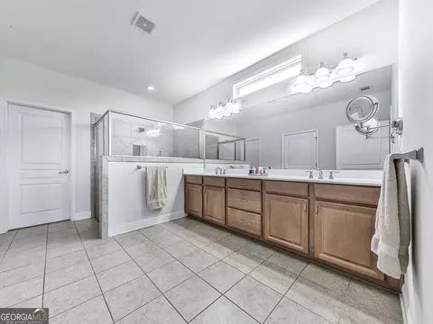 Bath - 210 Aster Ct, Canton, GA 30114 photo 1 of 5