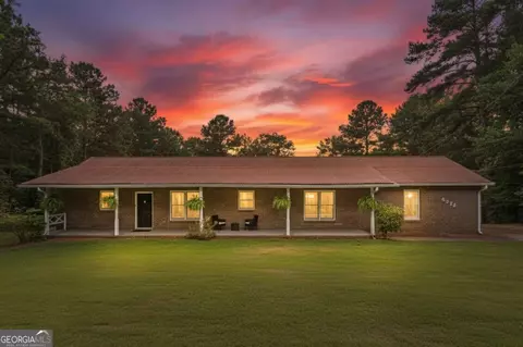 6372 Valley Dale Dr, Riverdale, GA 30274