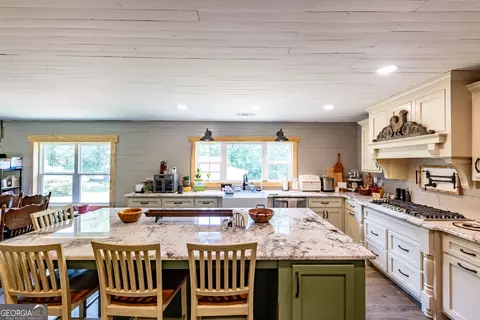 Kitchen - 655 White Rd, Thomaston, GA 30286 photo 3 of 5