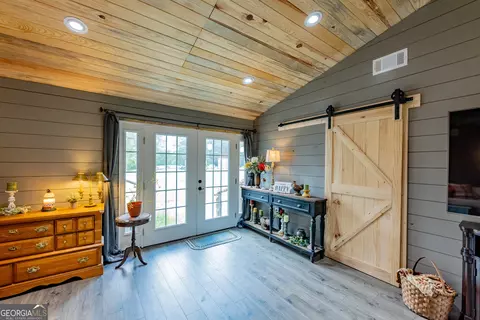 Entry Way - 655 White Rd, Thomaston, GA 30286 photo 2 of 2