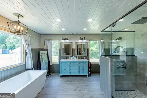 Bath - 655 White Rd, Thomaston, GA 30286 photo 3 of 5