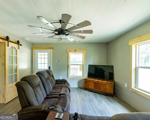 Living - 655 White Rd, Thomaston, GA 30286 photo 1 of 2