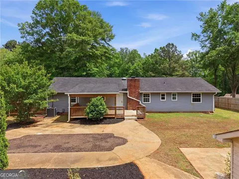 2396 Wales Dr, Austell, GA 30106