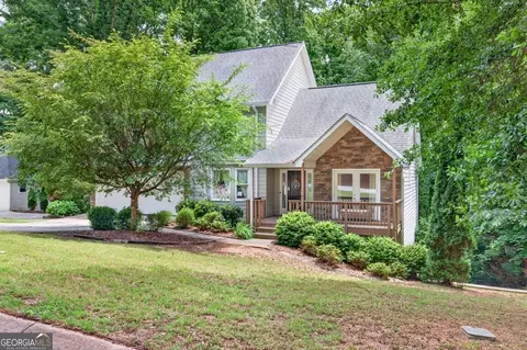 465 Emerald Lake Ln, Sugar Hill, GA 30518