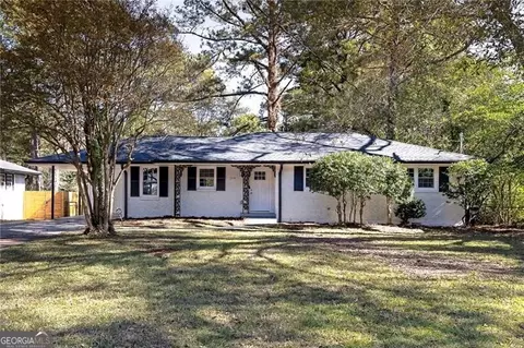 1914 Derrill Dr, Decatur, GA 30032