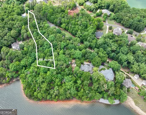 206 Lake Pointe Dr, Gainesville, GA 30506