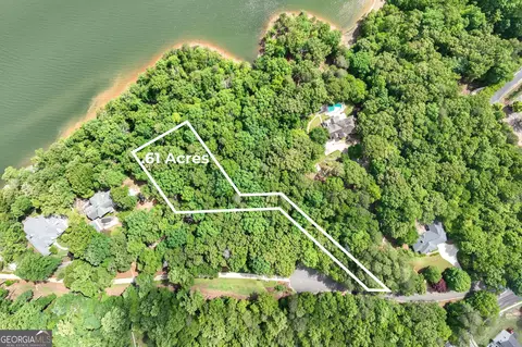 208 Lake Pointe Dr, Gainesville, GA 30506