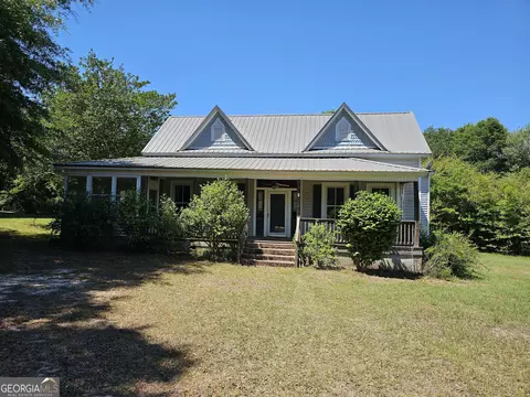 170 S Brown St, Tennille, GA 31089