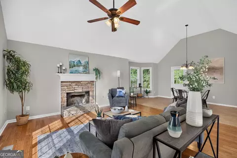 Living - 195 River Oak Ct, Temple, GA 30179 photo 4 of 4
