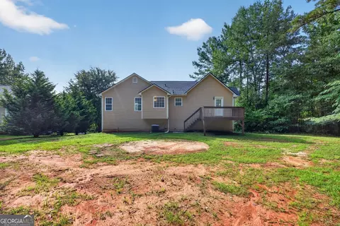 Exterior - 195 River Oak Ct, Temple, GA 30179 photo 4 of 5