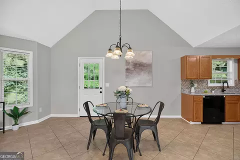 Dining - 195 River Oak Ct, Temple, GA 30179 photo 2 of 2