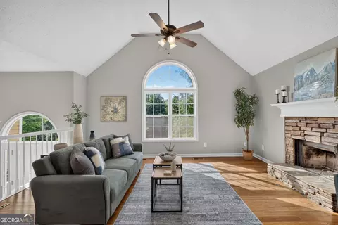 Living - 195 River Oak Ct, Temple, GA 30179 photo 1 of 4