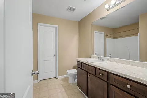 Bath - 1441 Arbor Place Dr, Morrow, GA 30260 photo 3 of 3