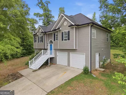 109 Arlington Ct, Newnan, GA 30263