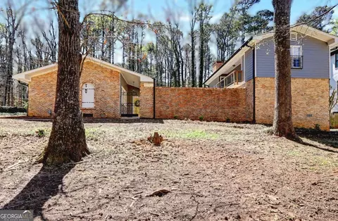 5213 Oxbow Rd, Stone Mountain, GA 30087